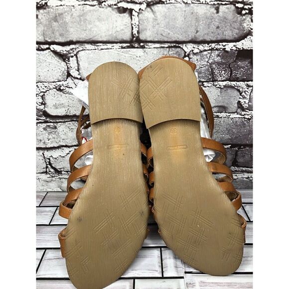 B You Brown Leather Gladiator Back Zipper Flat Sandals Women’s Sz 39EU/8.5M US - Picture 14 of 16